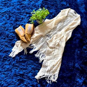 Sleeveless fringe vest